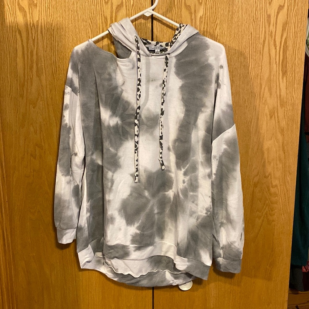 White birch size large one side open shoulder worn a few times